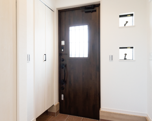 玄関ドア