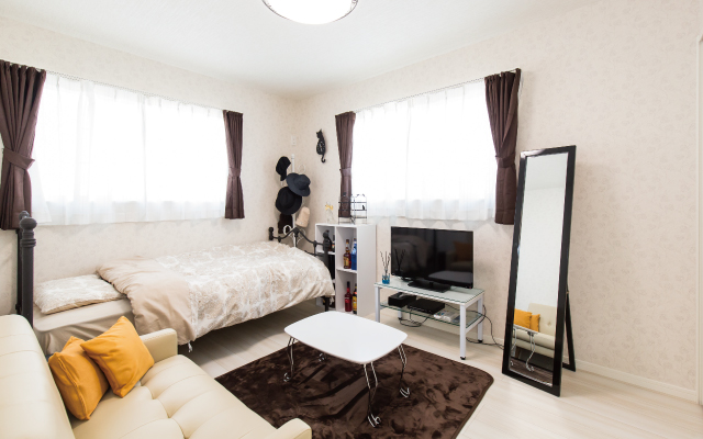 青と白のコントラストが美しい家 の画像9