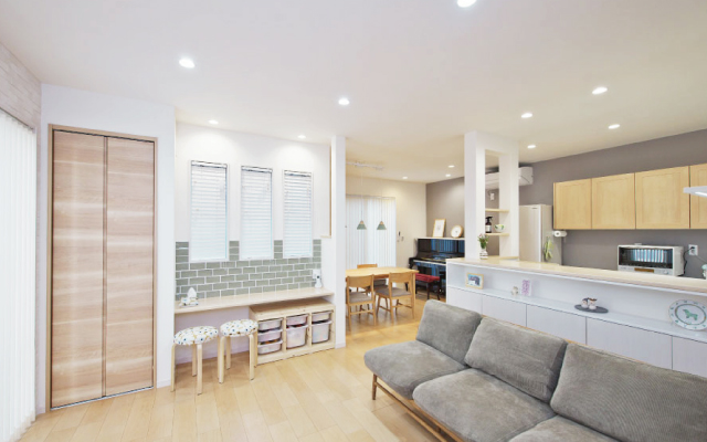 スッキリ×オシャレな3色使いの家の画像