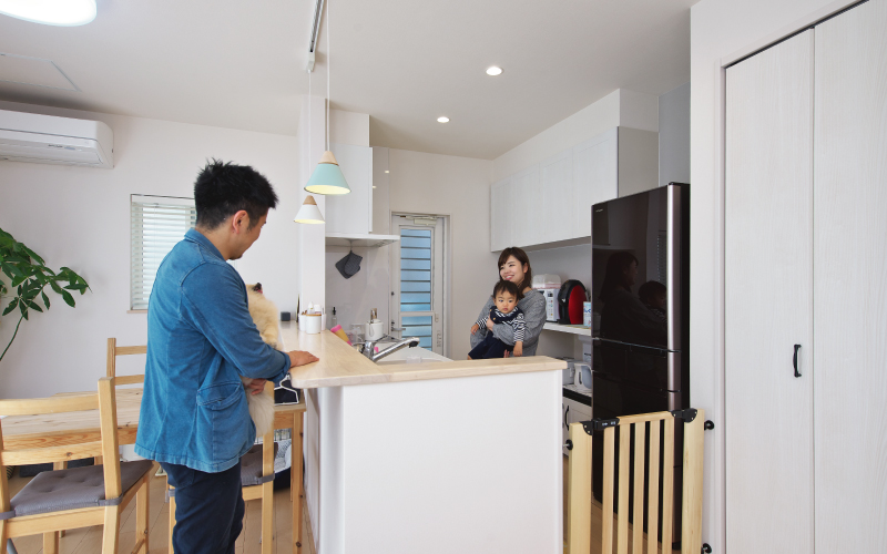 一日中陽光が降り注ぐ家 の画像2