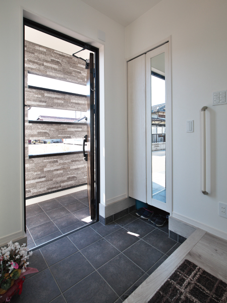 スタイリッシュに暮らす家 の画像5