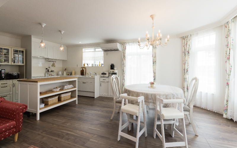 多角形のナチュラルフレンチの家 の画像3