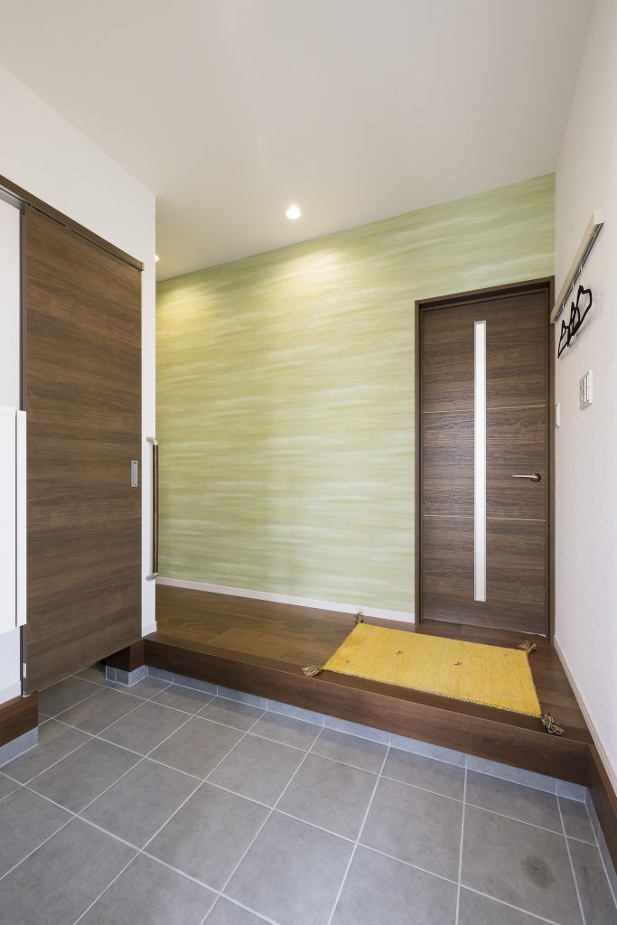 おしゃれなバーカウンターのある家 の画像6