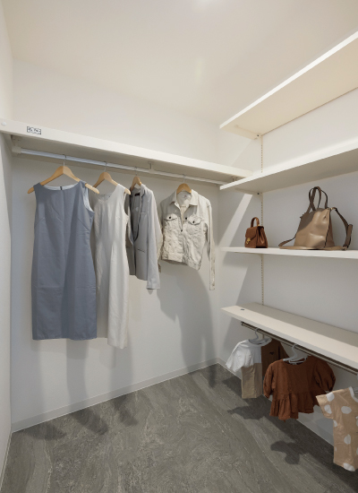 間接照明が映える上質感のある住まい の画像5