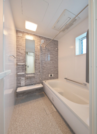 木のあたたかみ感じるモダンな家 の画像5