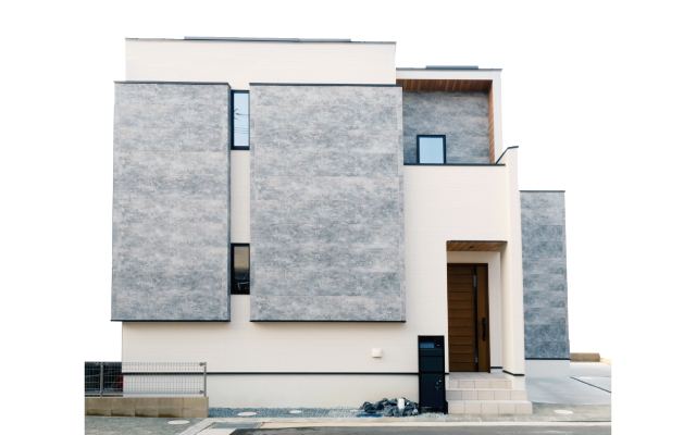 大きな窓から光があふれるお家の画像