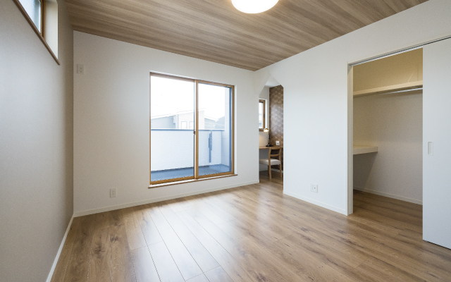 土間リビングで楽しく暮らす家の画像