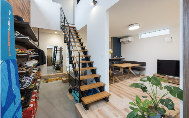 土間×リビング＝カッコいい暮らしの画像